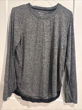 Athleta Women’s Long Sleeve Performance Shirt Large